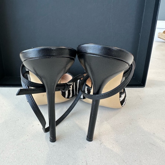Gucci Zebra Calf Skin sling back heels - Picture 3 of 12